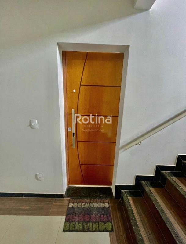 Apartamento à venda, 3 quartos em Uberlândia no bairro Vida Nova no valor de R$ 350.000,00 - Rotina Imobiliária: 