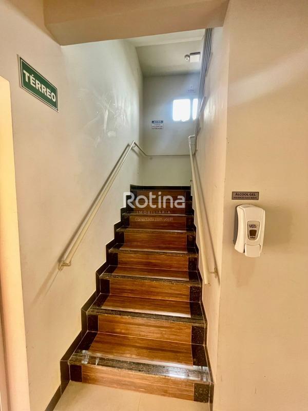 Apartamento à venda, 3 quartos em Uberlândia no bairro Vida Nova no valor de R$ 350.000,00 - Rotina Imobiliária: 