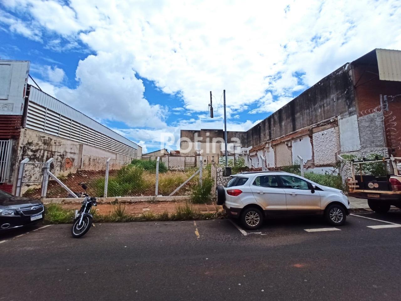 Terreno para alugar, em Uberlândia no bairro Brasil no valor de R$ 15.000,00 - Rotina Imobiliária: 