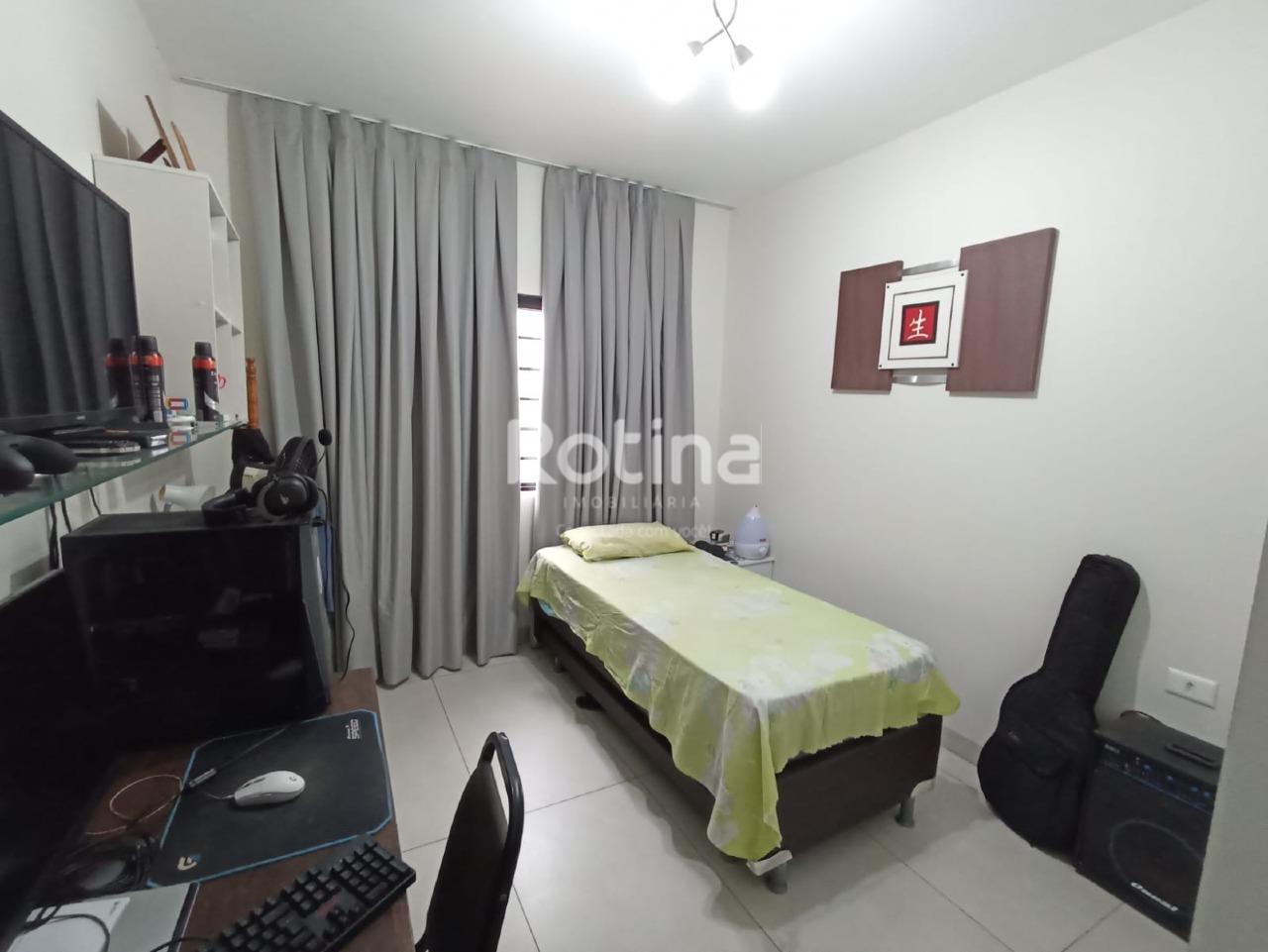 Casa à venda, 3 quartos em Uberlândia no bairro Nossa Senhora Aparecida no valor de R$ 720.000,00 - Rotina Imobiliária: 