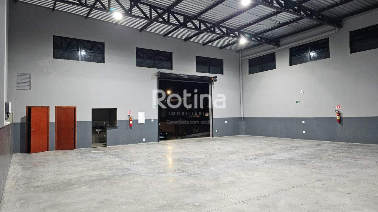 Galpão para alugar, em Uberlândia no bairro Nossa Senhora Aparecida no valor de R$ 5.500,00 - Rotina Imobiliária: 