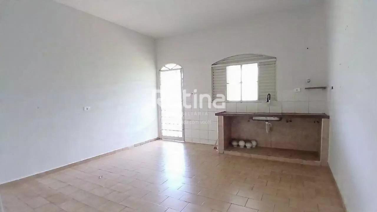 Casa à venda, 3 quartos em Uberlândia no bairro Tibery no valor de R$ 460.000,00 - Rotina Imobiliária: 