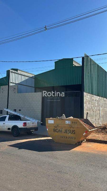Galpão para alugar, em Uberlândia no bairro Minas Gerais no valor de R$ 4.500,00 - Rotina Imobiliária: 