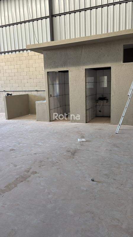 Galpão para alugar, em Uberlândia no bairro Minas Gerais no valor de R$ 4.500,00 - Rotina Imobiliária: 
