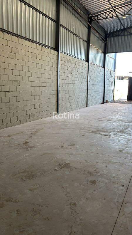 Galpão para alugar, em Uberlândia no bairro Minas Gerais no valor de R$ 4.500,00 - Rotina Imobiliária: 