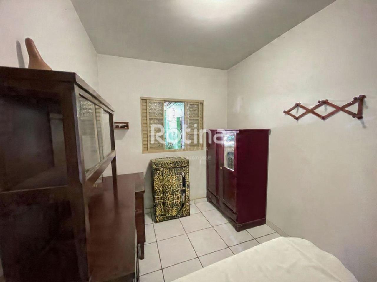 Casa à venda, 3 quartos em Uberlândia no bairro Marta Helena no valor de R$ 480.000,00 - Rotina Imobiliária: 