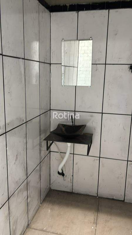Galpão para alugar, em Uberlândia no bairro Minas Gerais no valor de R$ 4.500,00 - Rotina Imobiliária: 