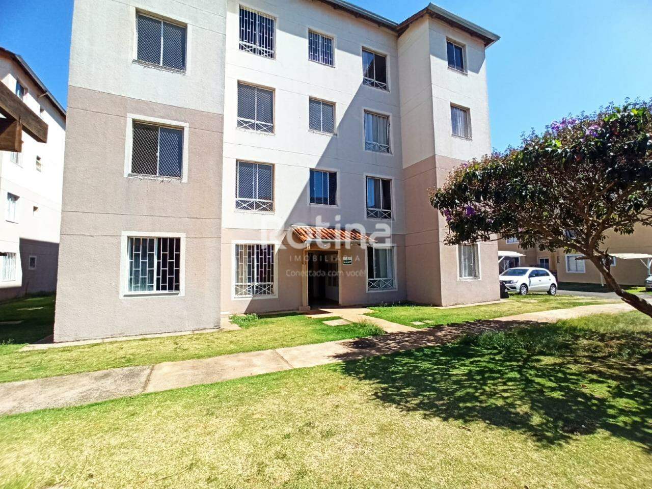 Apartamento para alugar, 3 quartos em Uberlândia no bairro Novo Mundo no valor de R$ 1.200,00 - Rotina Imobiliária: 