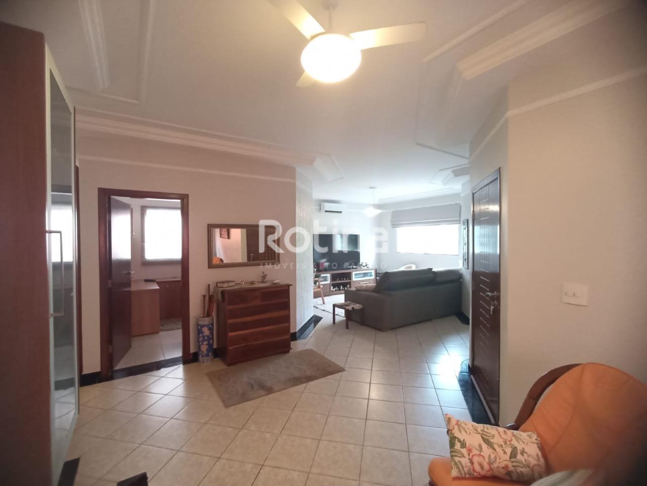 Casa Condomínio Fechado à venda, 4 quartos em Uberlândia no bairro Cond. Royal Park Residence no valor de R$ 1.490.000,00 - Rotina Imobiliária: 