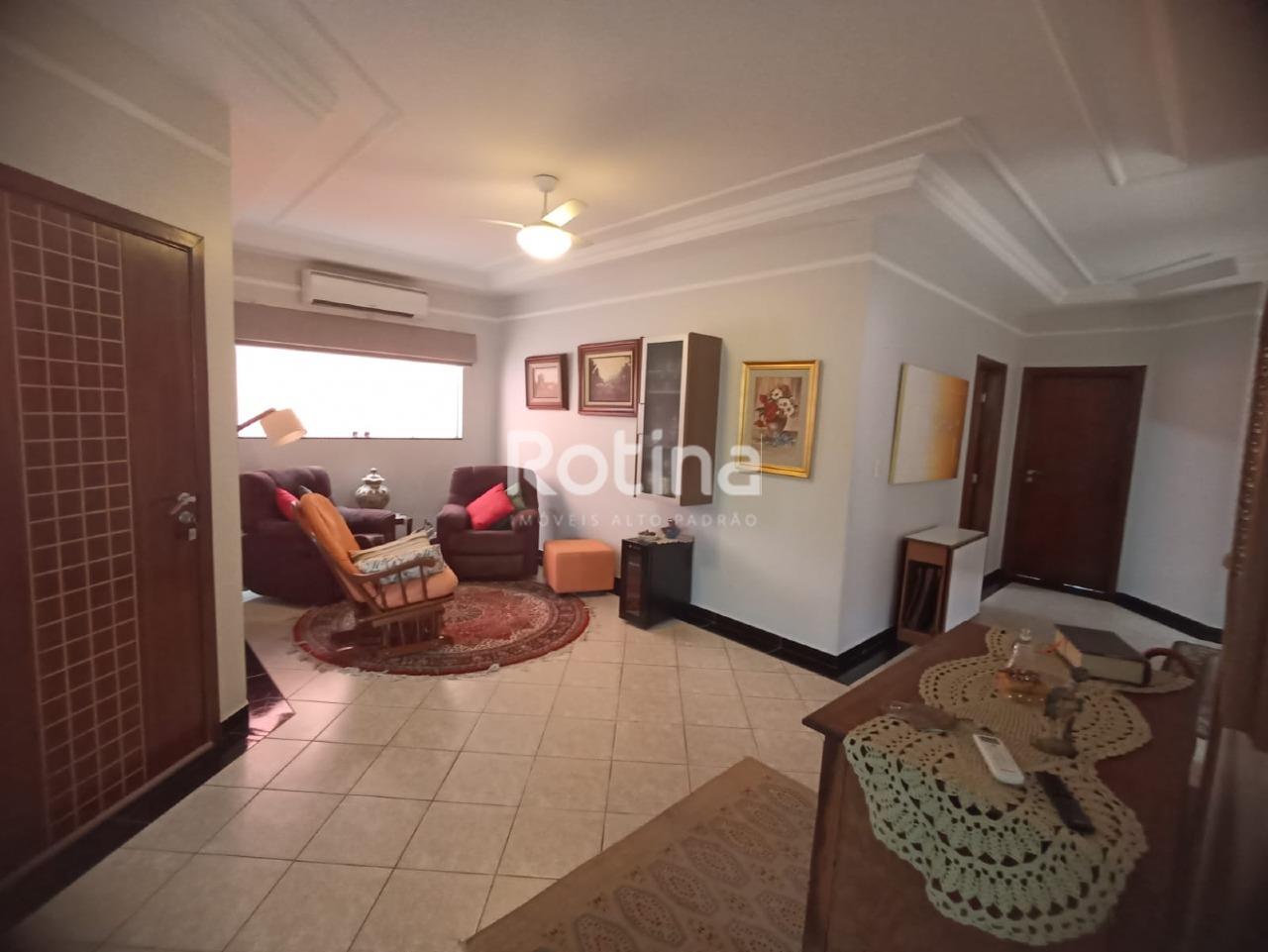 Casa Condomínio Fechado à venda, 4 quartos em Uberlândia no bairro Cond. Royal Park Residence no valor de R$ 1.490.000,00 - Rotina Imobiliária: 