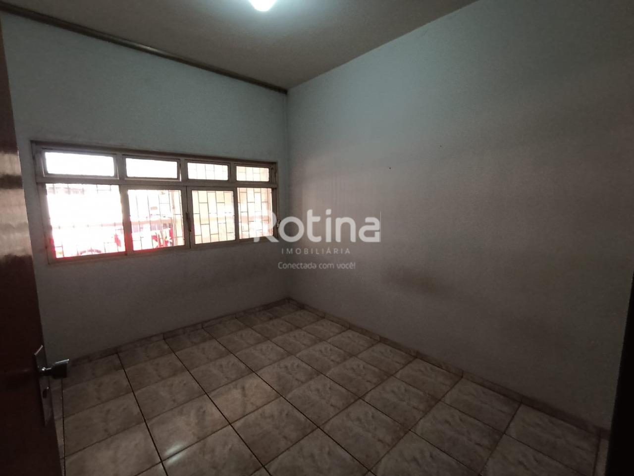 Casa à venda, 4 quartos em Uberlândia no bairro Nossa Senhora Aparecida no valor de R$ 495.000,00 - Rotina Imobiliária: 