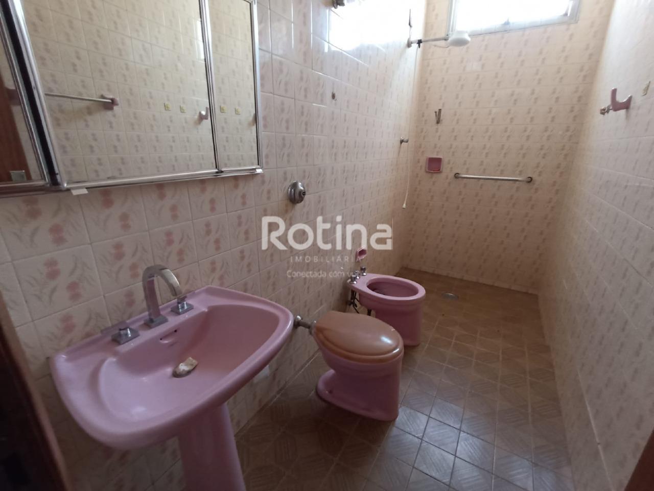 Casa à venda, 4 quartos em Uberlândia no bairro Nossa Senhora Aparecida no valor de R$ 495.000,00 - Rotina Imobiliária: 