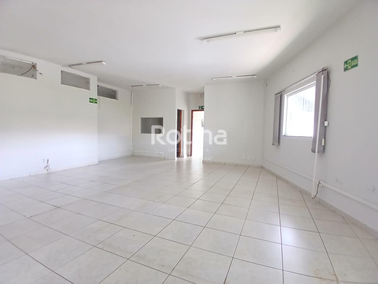 Casa Comercial à venda, em Uberlândia no bairro Santa Mônica no valor de R$ 1.600.000,00 - Rotina Imobiliária: 