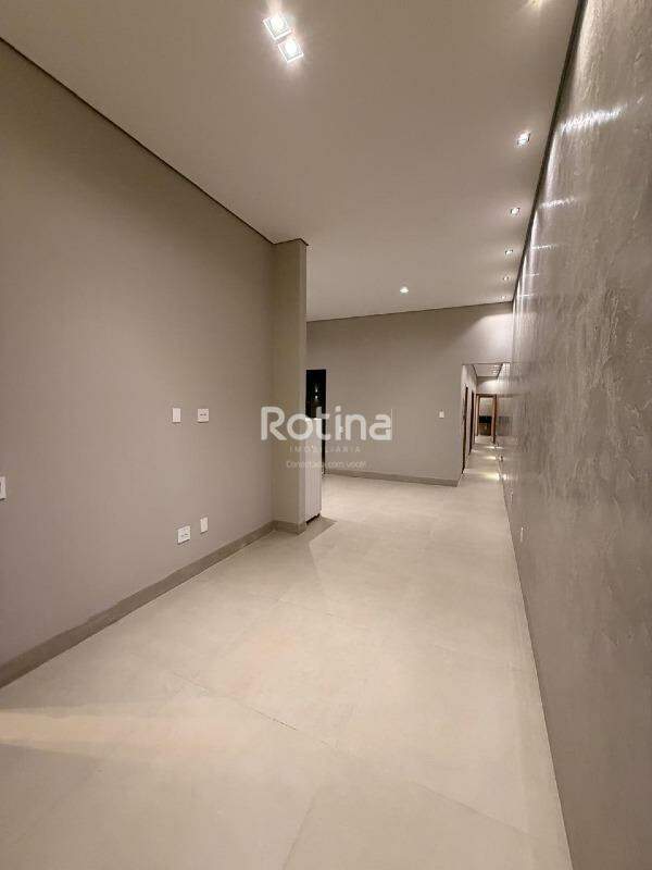 Casa à venda, 3 quartos em Uberlândia no bairro Pampulha no valor de R$ 590.000,00 - Rotina Imobiliária: 