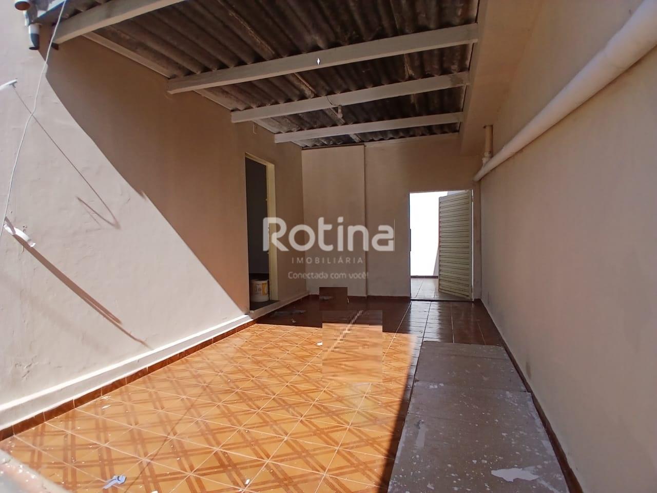 Casa para alugar, 3 quartos em Uberlândia no bairro Nossa Senhora Aparecida no valor de R$ 1.650,00 - Rotina Imobiliária: 
