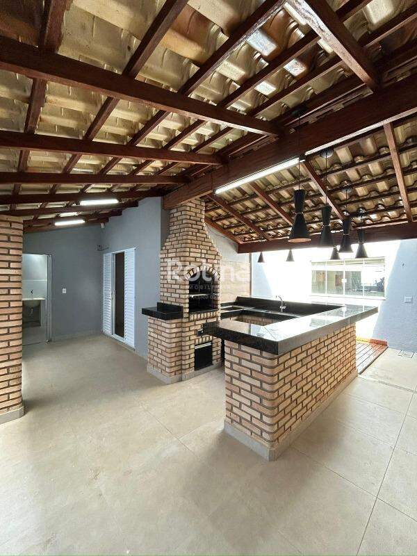 Casa Condomínio Fechado à venda, 3 quartos em Uberlândia no bairro Jardim Holanda no valor de R$ 849.000,00 - Rotina Imobiliária: 