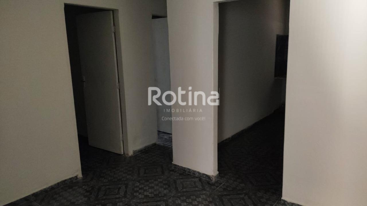 Casa para alugar, 3 quartos em Uberlândia no bairro Planalto no valor de R$ 1.600,00 - Rotina Imobiliária: 