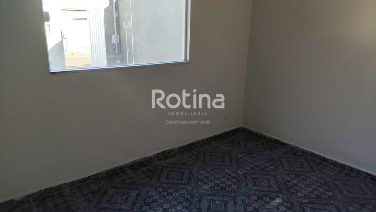 Casa para alugar, 3 quartos em Uberlândia no bairro Planalto no valor de R$ 1.600,00 - Rotina Imobiliária: 