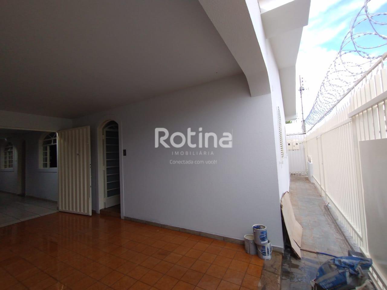 Casa para alugar, 3 quartos em Uberlândia no bairro Tibery no valor de R$ 2.400,00 - Rotina Imobiliária: 