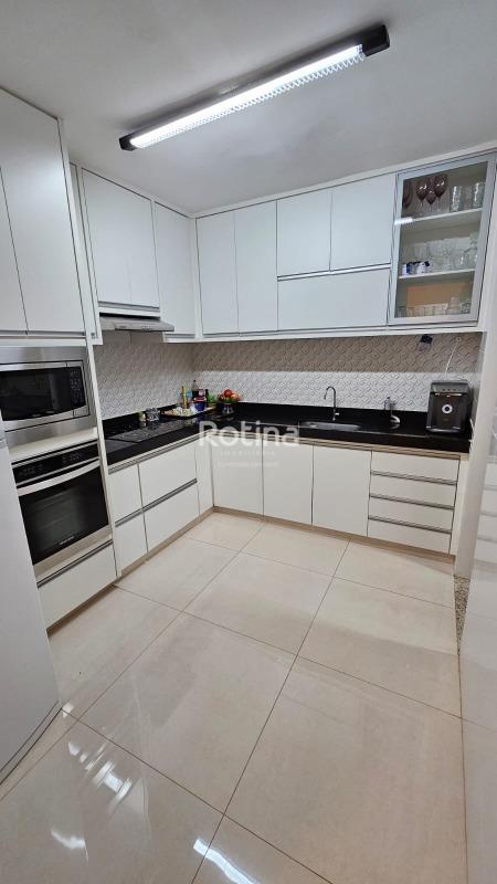 Casa Condomínio Fechado à venda, 3 quartos em Uberlândia no bairro Aclimação no valor de R$ 570.000,00 - Rotina Imobiliária: 
