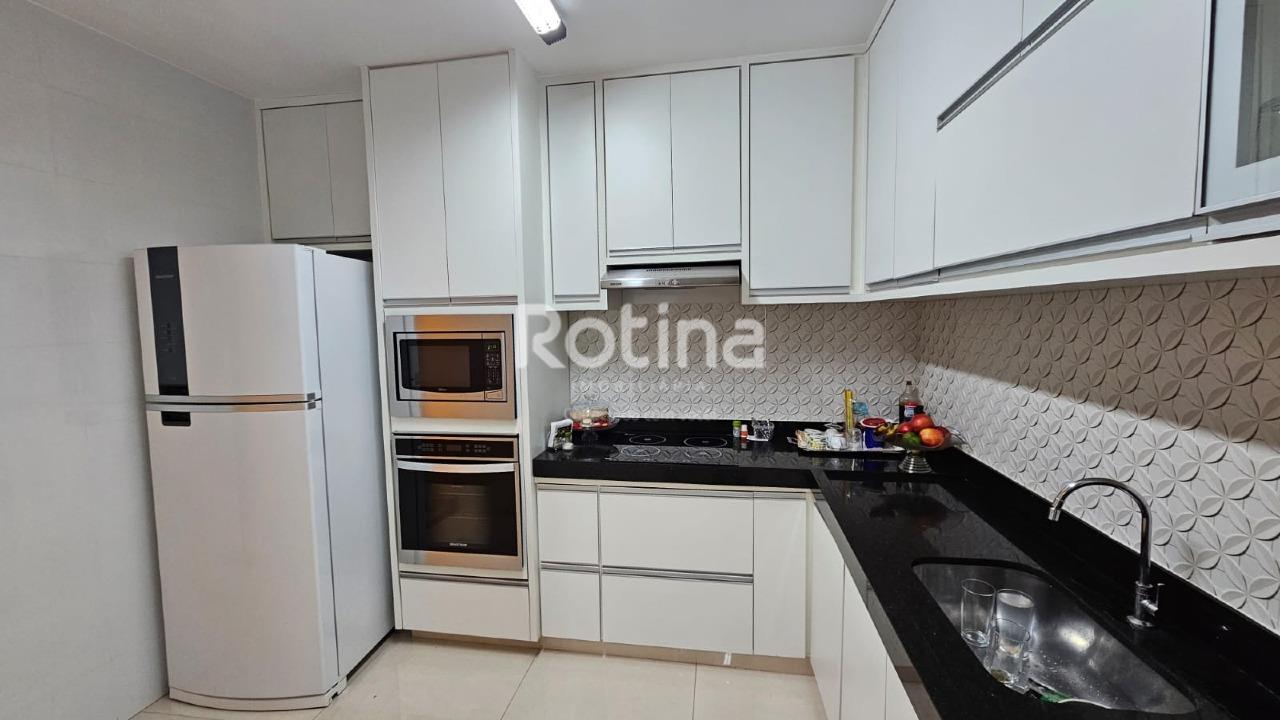 Casa Condomínio Fechado à venda, 3 quartos em Uberlândia no bairro Aclimação no valor de R$ 570.000,00 - Rotina Imobiliária: 