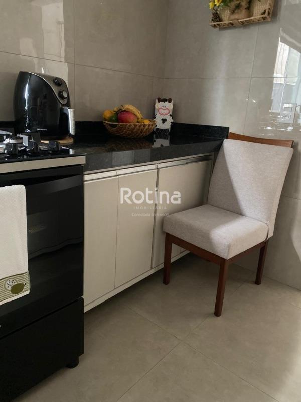 Apartamento à venda, 2 quartos em Uberlândia no bairro Jardim Holanda no valor de R$ 340.000,00 - Rotina Imobiliária: 