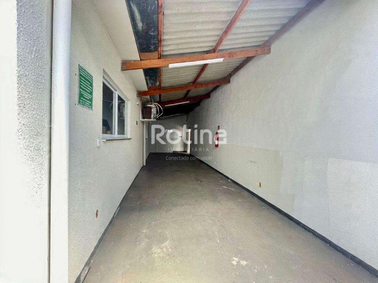 Casa à venda, 3 quartos em Uberlândia no bairro Santa Mônica no valor de R$ 1.300.000,00 - Rotina Imobiliária: 