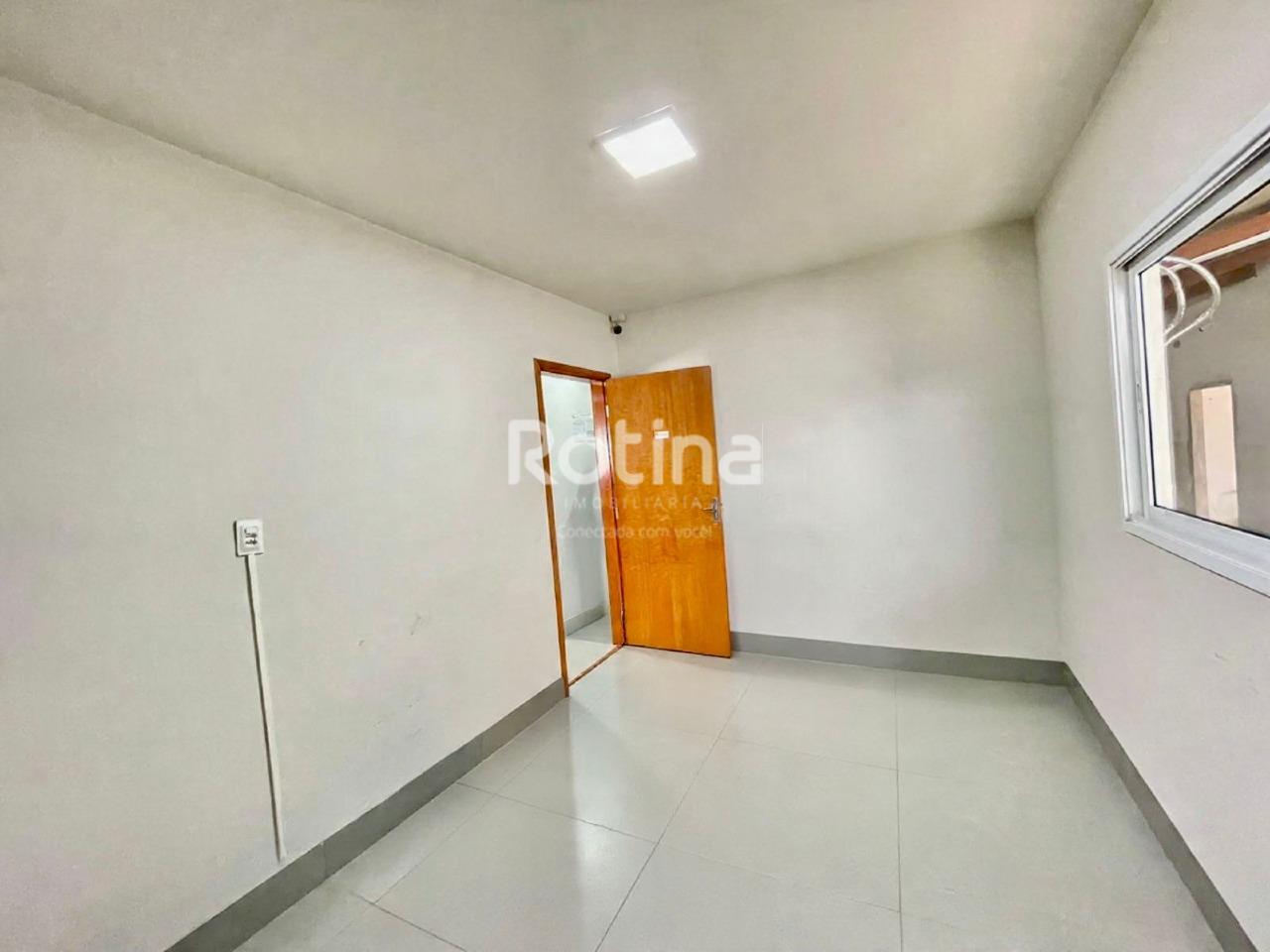 Casa à venda, 3 quartos em Uberlândia no bairro Santa Mônica no valor de R$ 1.300.000,00 - Rotina Imobiliária: 