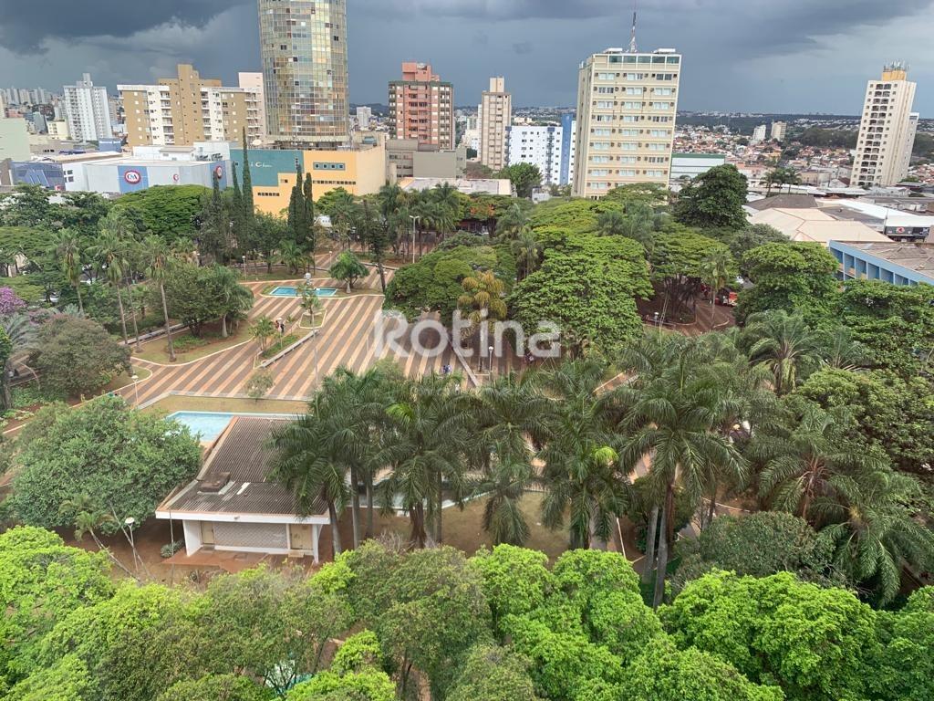 Apartamento à venda, 3 quartos em Uberlândia no bairro Centro no valor de R$ 350.000,00 - Rotina Imobiliária: 