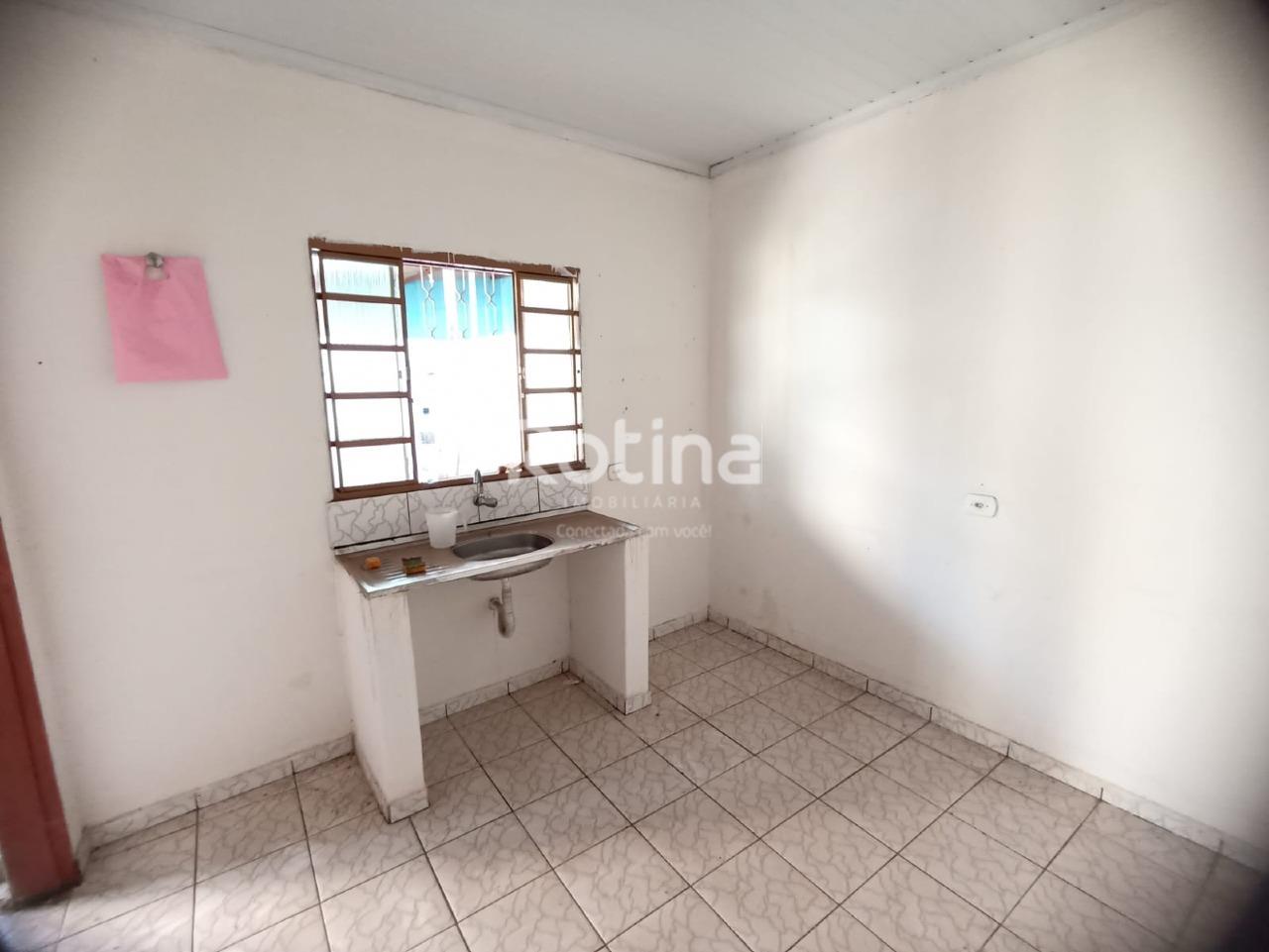 Casa à venda, 1 quarto em Uberlândia no bairro Jardim das Palmeiras no valor de R$ 250.000,00 - Rotina Imobiliária: 