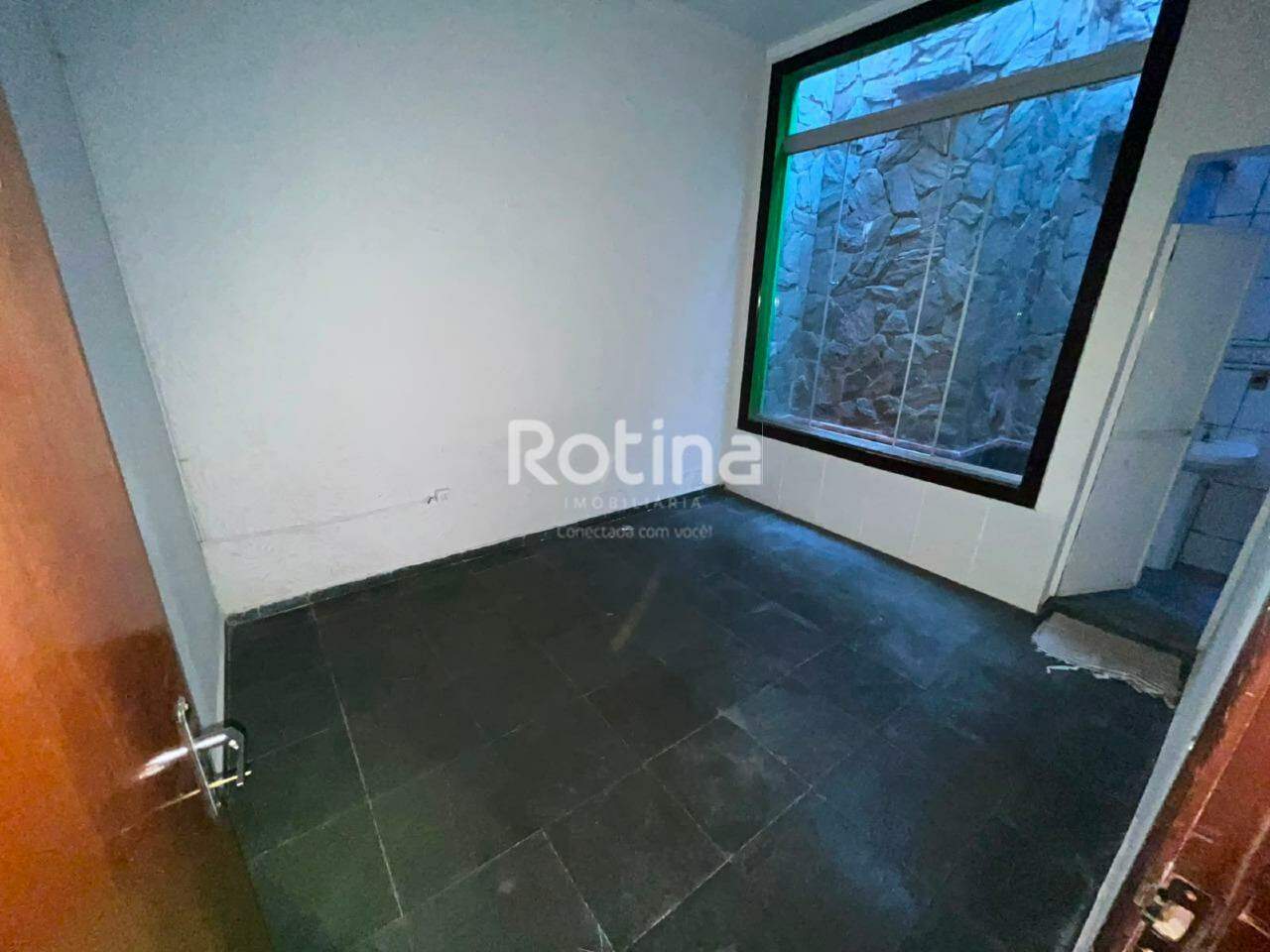 Casa para alugar, em Uberlândia no bairro Nossa Senhora Aparecida no valor de R$ 1.620,00 - Rotina Imobiliária: 