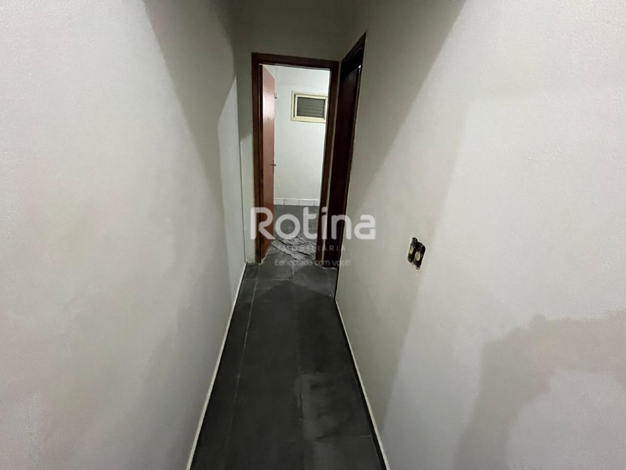 Casa para alugar, em Uberlândia no bairro Nossa Senhora Aparecida no valor de R$ 1.600,00 - Rotina Imobiliária: 