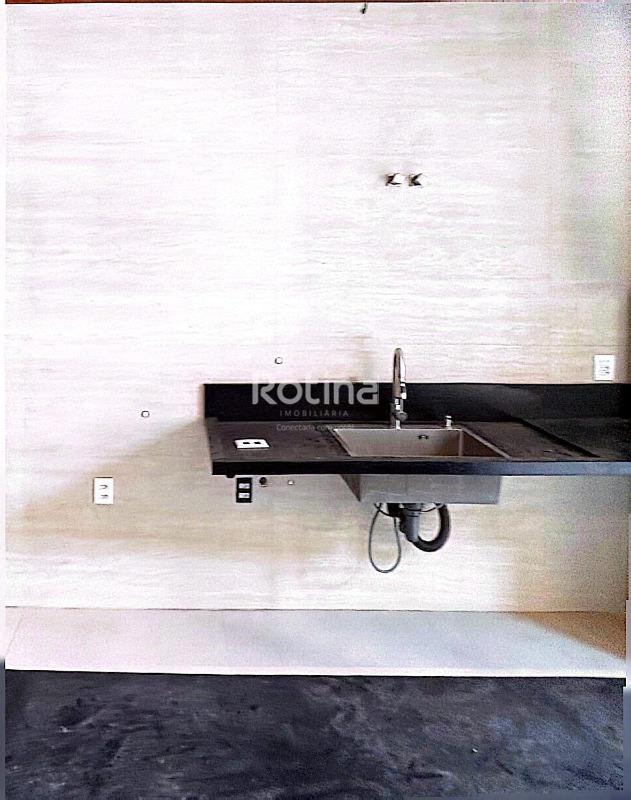 Casa à venda, 3 quartos em Uberlândia no bairro Jardim Inconfidência no valor de R$ 1.055.000,00 - Rotina Imobiliária: 