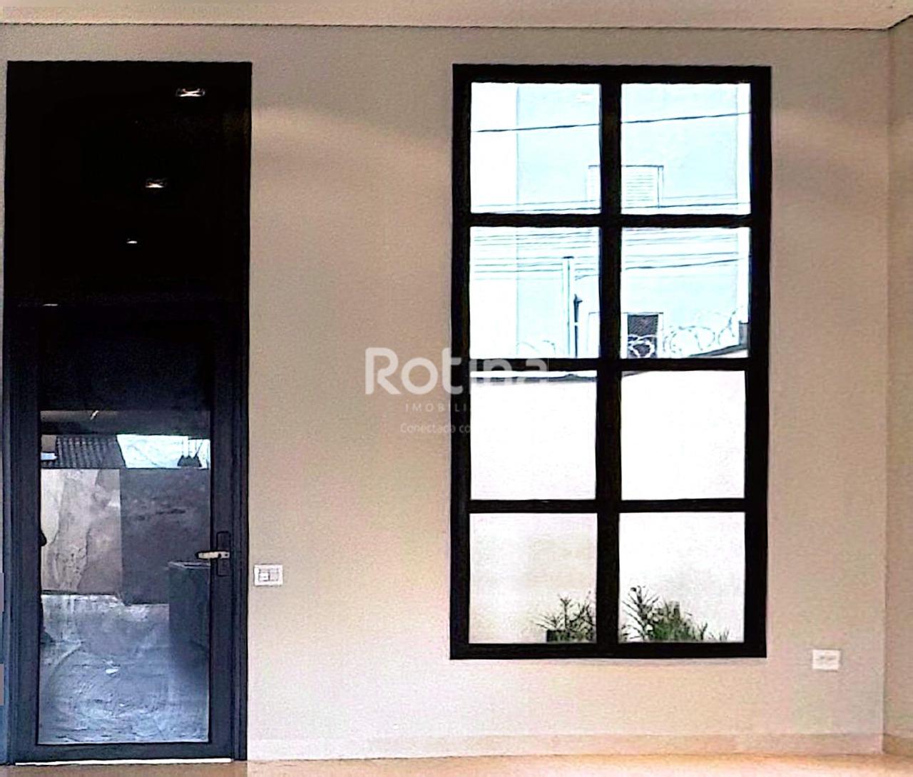 Casa à venda, 3 quartos em Uberlândia no bairro Jardim Inconfidência no valor de R$ 1.055.000,00 - Rotina Imobiliária: 