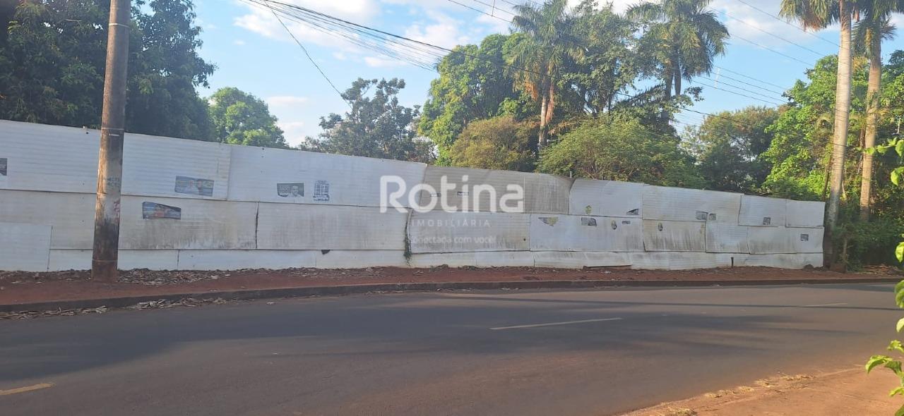 Área à venda, em Uberlândia no bairro Chacaras Tubalina e Quartel no valor de R$ 2.500.000,00 - Rotina Imobiliária: 