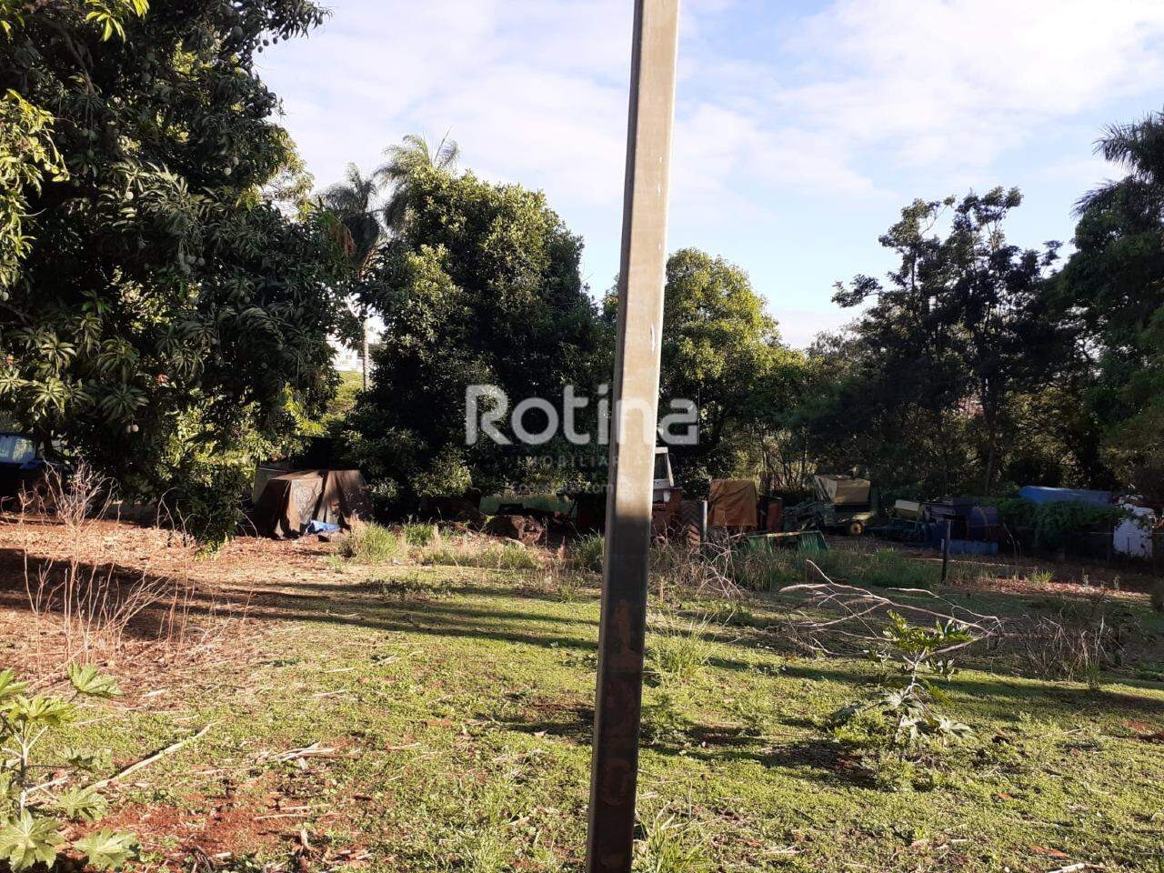 Área à venda, em Uberlândia no bairro Chacaras Tubalina e Quartel no valor de R$ 2.500.000,00 - Rotina Imobiliária: 