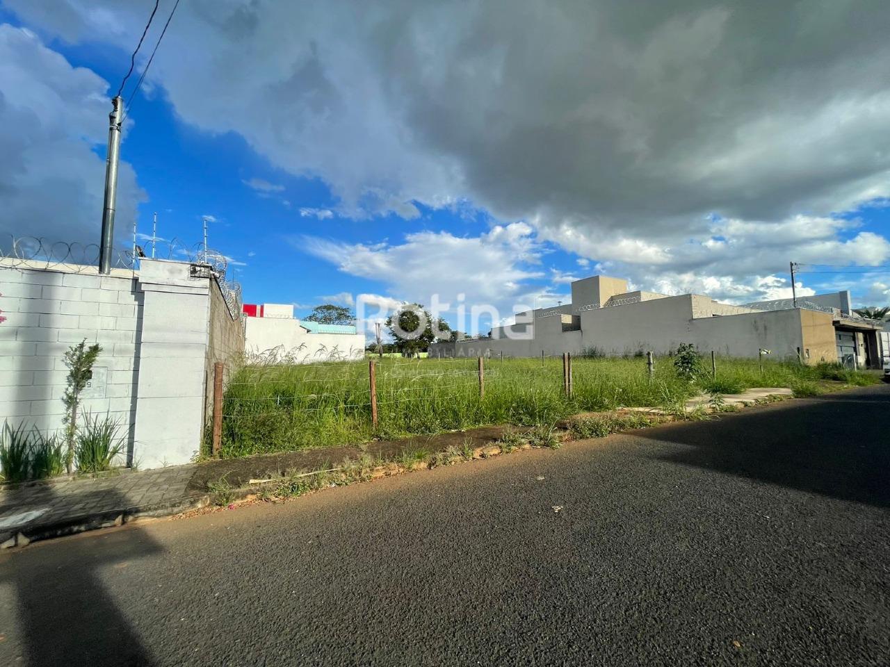 Terreno à venda, em Uberlândia no bairro Jardim Karaíba no valor de R$ 560.000,00 - Rotina Imobiliária: 