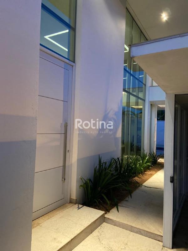 Casa para alugar, 5 quartos em Uberlândia no bairro Morada da Colina no valor de R$ 17.000,00 - Rotina Imobiliária: 