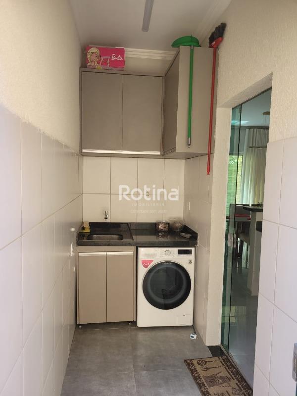 Casa à venda, 3 quartos em Uberlândia no bairro Alto Umuarama no valor de R$ 840.000,00 - Rotina Imobiliária: 