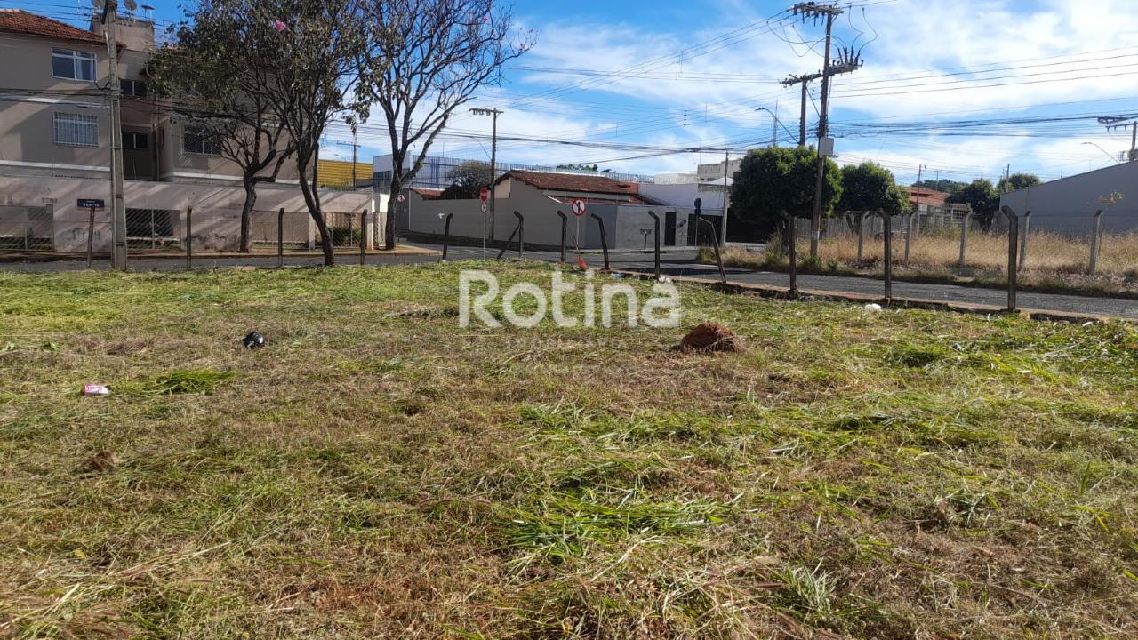 Terreno à venda, em Uberlândia no bairro Nossa Senhora Aparecida no valor de R$ 580.000,00 - Rotina Imobiliária: 