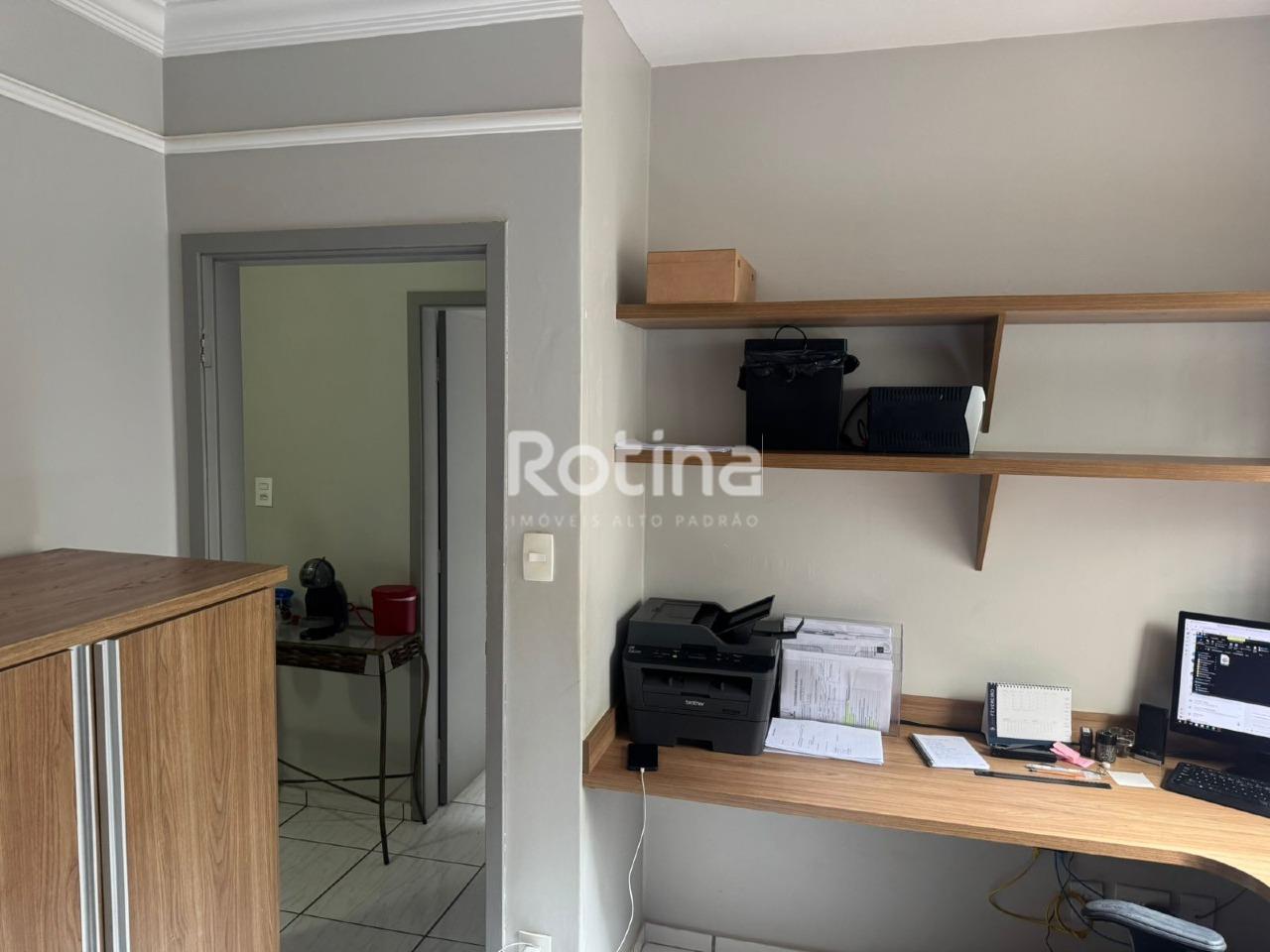 Casa à venda, 3 quartos em Uberlândia no bairro Umuarama no valor de R$ 920.000,00 - Rotina Imobiliária: 