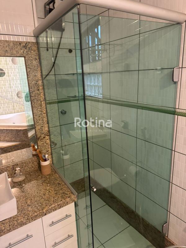 Casa à venda, 3 quartos em Uberlândia no bairro Umuarama no valor de R$ 920.000,00 - Rotina Imobiliária: 