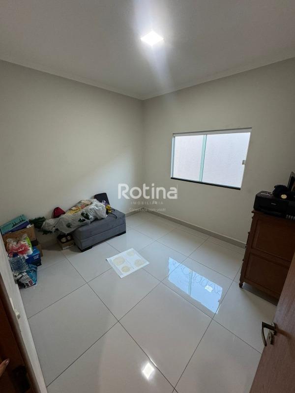 Casa para alugar, 3 quartos em Uberlândia no bairro São Jorge no valor de R$ 2.300,00 - Rotina Imobiliária: 