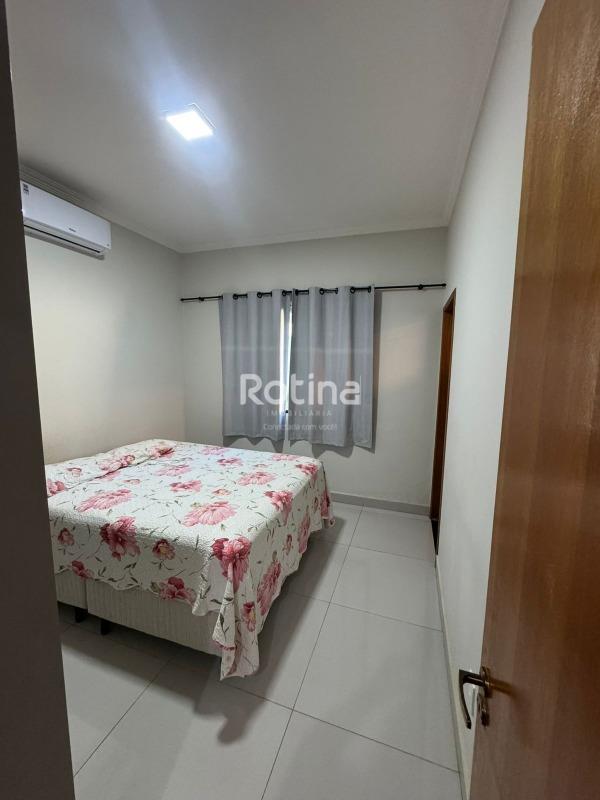 Casa para alugar, 3 quartos em Uberlândia no bairro São Jorge no valor de R$ 2.300,00 - Rotina Imobiliária: 