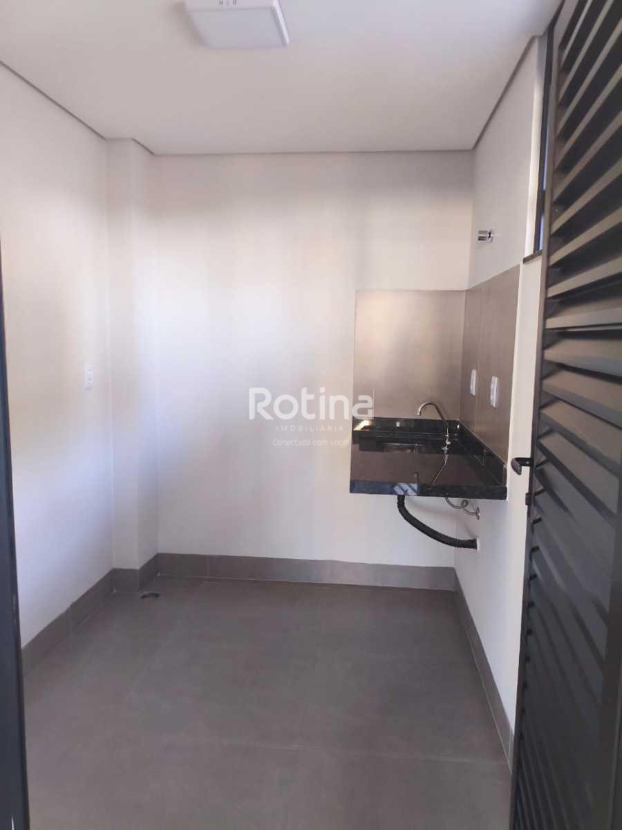 Comercial à venda, em Uberlândia no bairro Martins no valor de R$ 2.600.000,00 - Rotina Imobiliária: 