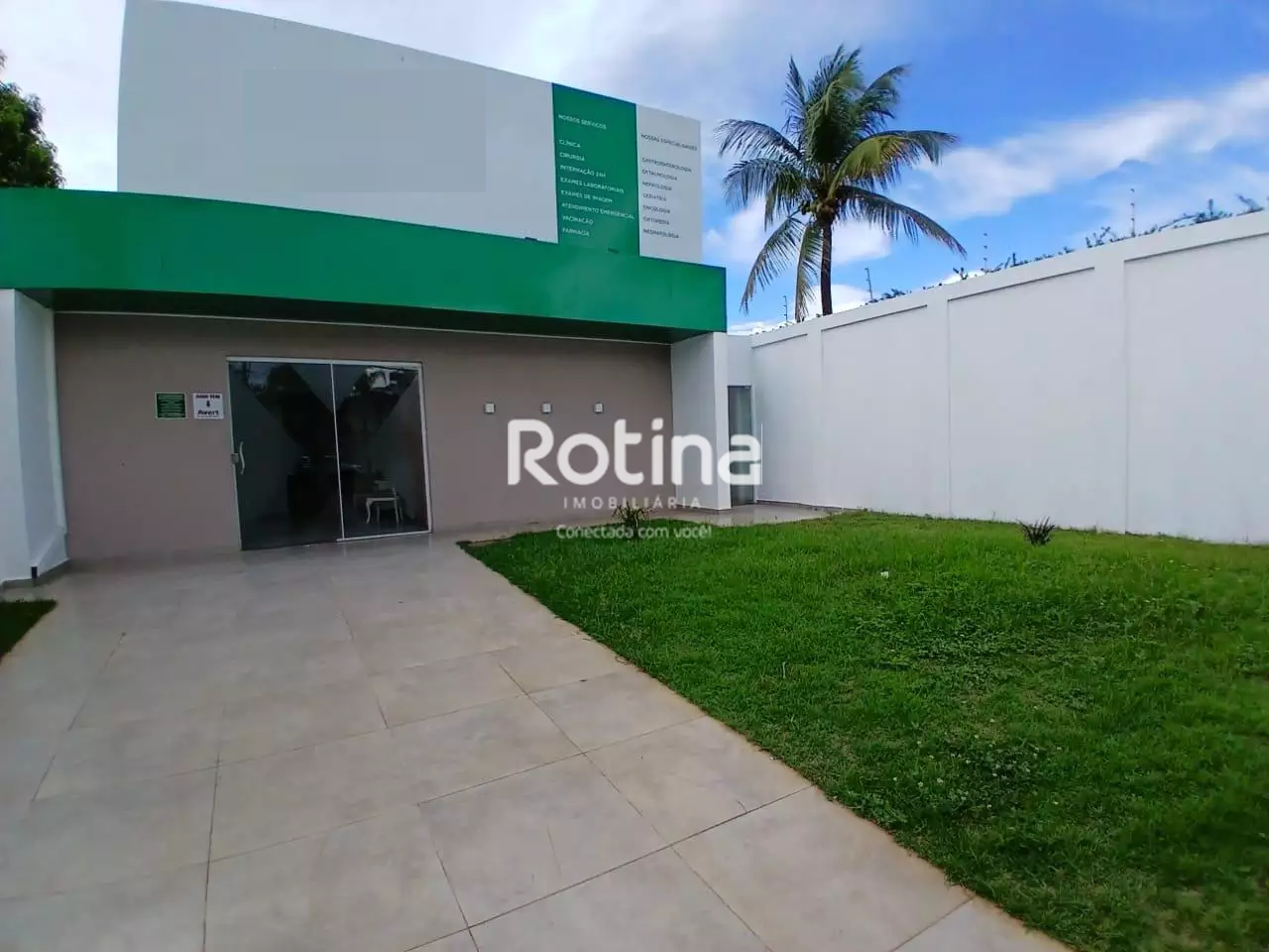 Casa para alugar, em Uberlândia no bairro Jardim Karaíba no valor de R$ 11.000,00 - Rotina Imobiliária: 