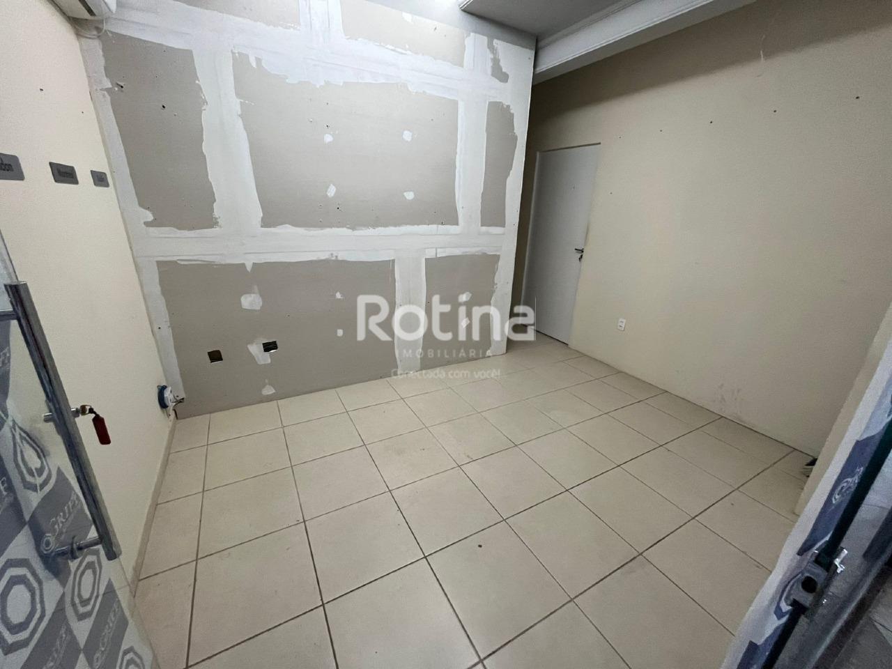 Loja para alugar, em Uberlândia no bairro Saraiva no valor de R$ 750,00 - Rotina Imobiliária: 