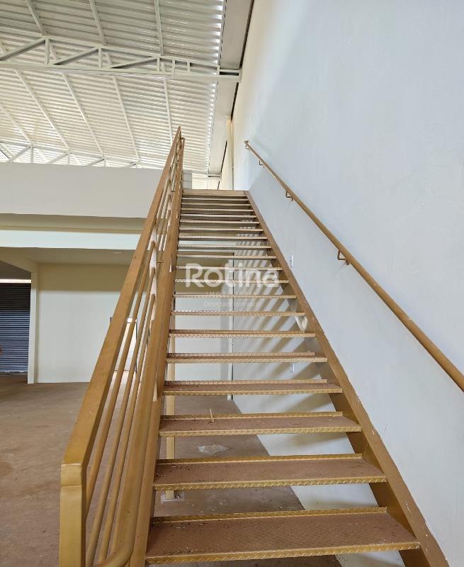 Galpão para alugar, em Uberlândia no bairro Novo Mundo no valor de R$ 18.000,00 - Rotina Imobiliária: 