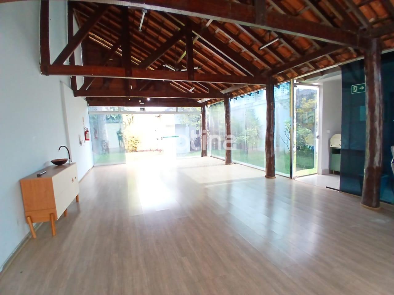 Sala para alugar, em Uberlândia no bairro Jardim Karaíba no valor de R$ 4.000,00 - Rotina Imobiliária: 