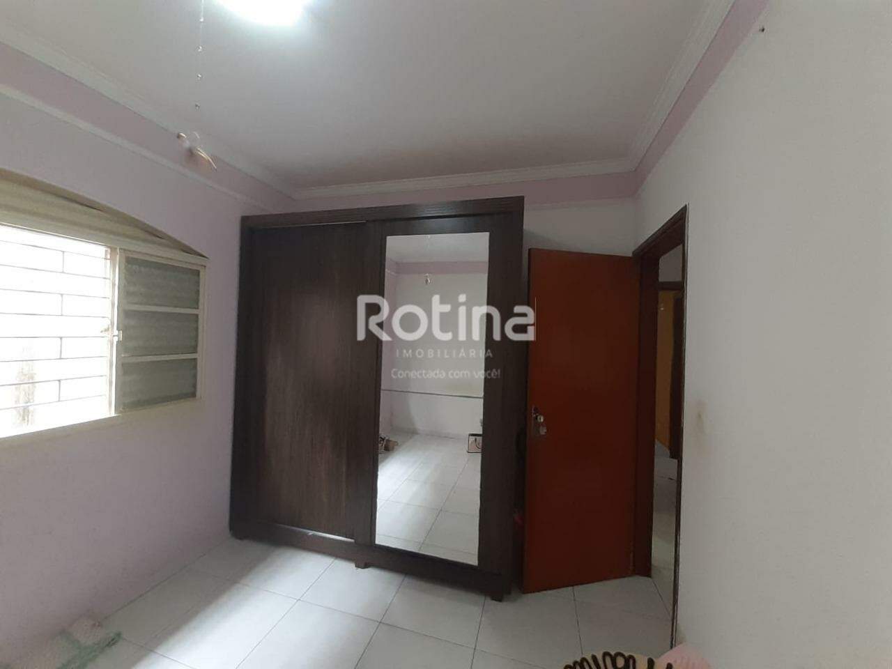 Casa à venda, 3 quartos em Uberlândia no bairro Cidade Jardim no valor de R$ 480.000,00 - Rotina Imobiliária: 